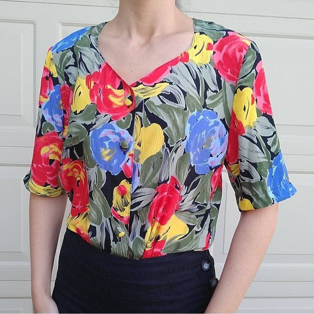 Vintage Jaclyn Smith Floral Button-Up‎ Women's Top